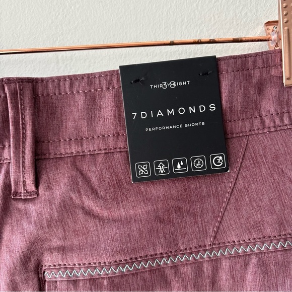 7 Diamonds Dynamic 7" Hybrid Performance Short Sz 38 Burgundy - Picture 8 of 8